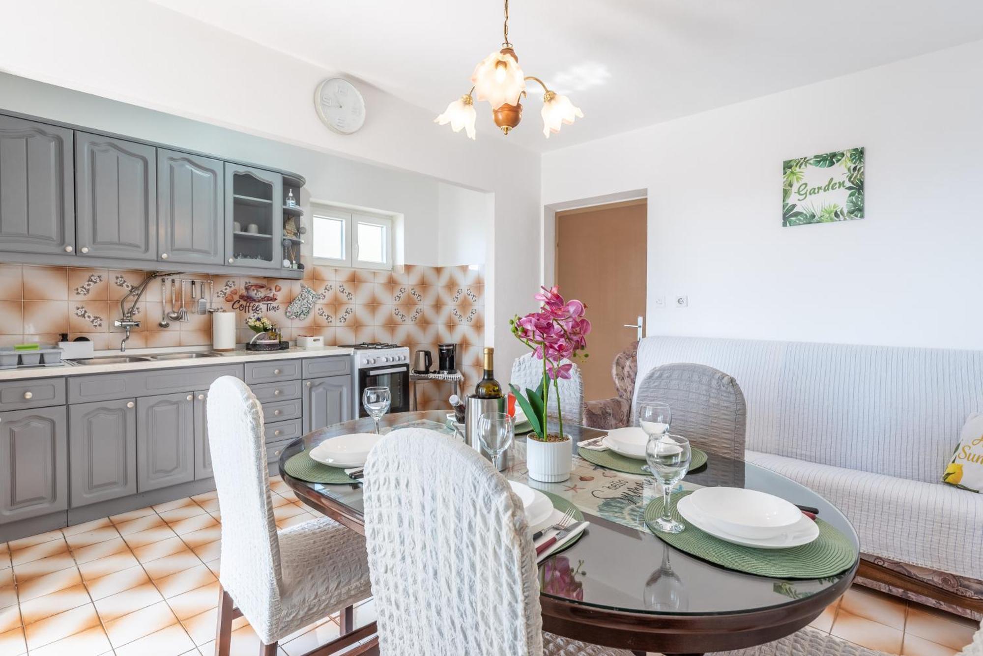 Morska Vila Омиш Экстерьер фото